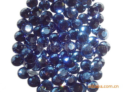 繽紛鉆飾，點亮創意時尚——探秘義烏豐贏服裝輔料廠家的中東鉆、仿捷克鉆與DMC